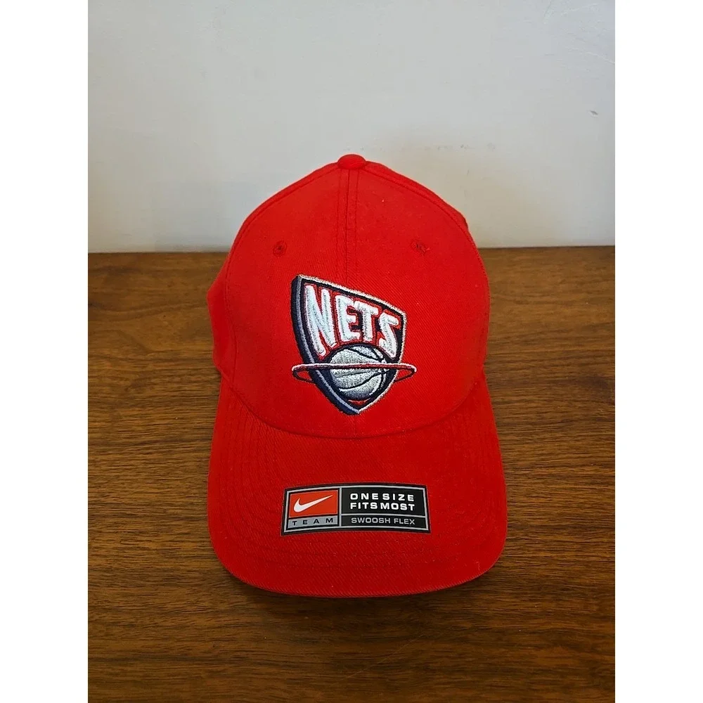 Vintage Nike NBA New Jersey Nets Swoosh Flex Hat Red Trucker Cap NHFT01785NT4FLX